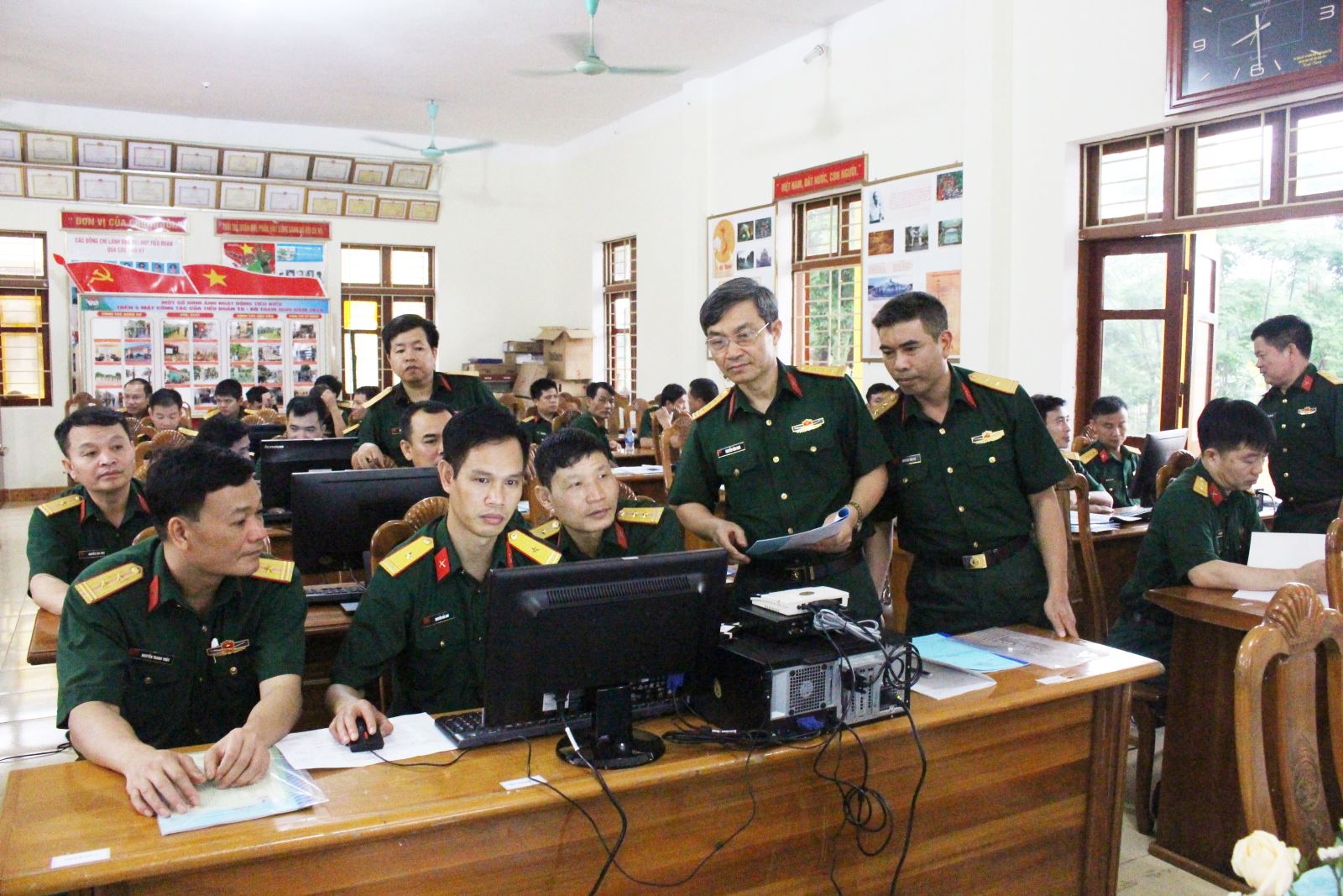 Uniform standards for cipher students in Vietnam