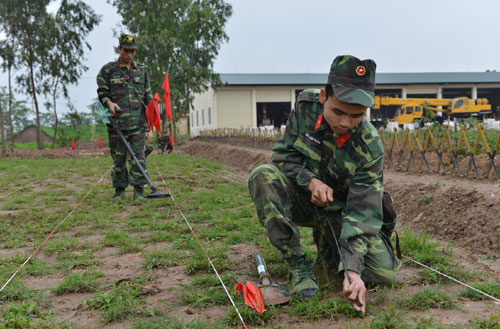 Mau bao cao thong tin khac phuc hau qua bom min vat no ve VNMAC, thong tu 09/2019/TT-BXD