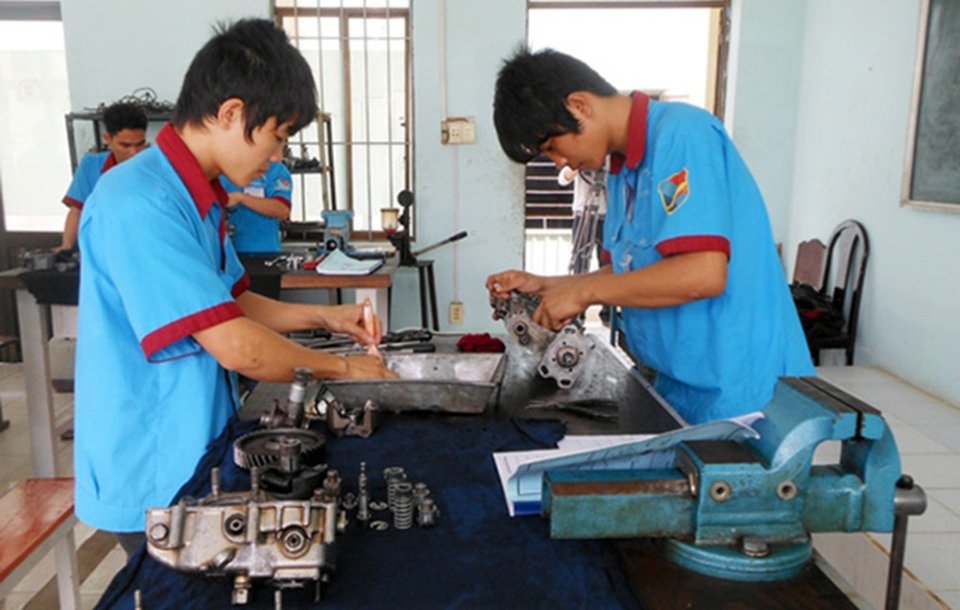 Regulations on Minimum Skills for the College-level Machine Tool Repair Industry