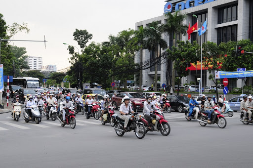 When the vehicle in front signals a left turn, is it allowed to pass on the right?, Draft