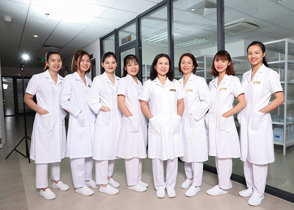 Specialized clinical pharmacists in Vietnam must have a bachelor degree in pharmacy