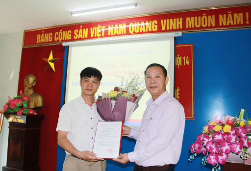 bổ nhiệm lại hiệu trưởng trường cao đẳng nghề, Thông tư 42/2010/TT-BLĐTBXH