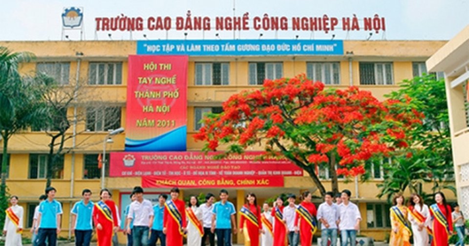 công nhận hiệu trưởng trường cao đẳng nghề, Thông tư 42/2010/TT-BLĐTBXH