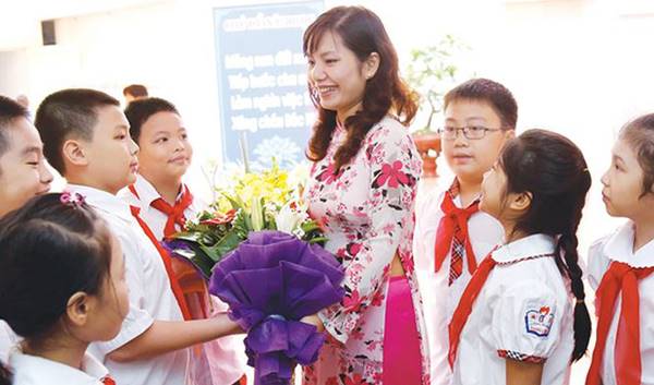 Với tình cảm tri ân sâu sắc, hãy tặng quà cho người thầy giáo của bạn trong dịp lễ Nhà giáo Việt Nam sắp đến. Hãy xem hình ảnh để tìm cảm hứng và ý tưởng cho bộ quà tuyệt vời cho người thầy giáo của bạn.