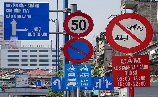 06 Groups Of Road Traffic Signs In Vietnam
