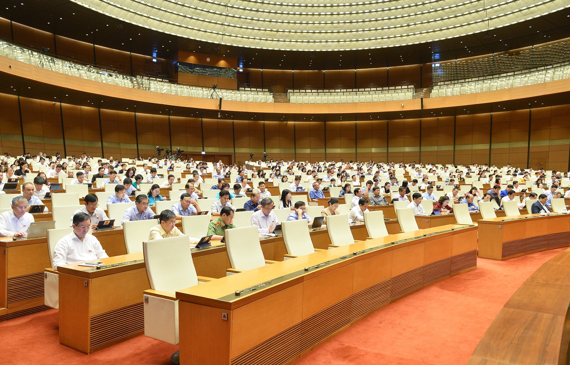 Sequence of Q&A session at the plenary session of the National Assembly in Vietnam