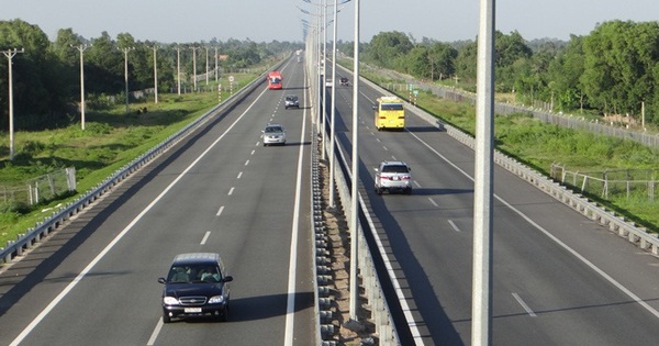 What is road safety corridor? Determination of road safety corridor limits in Vietnam