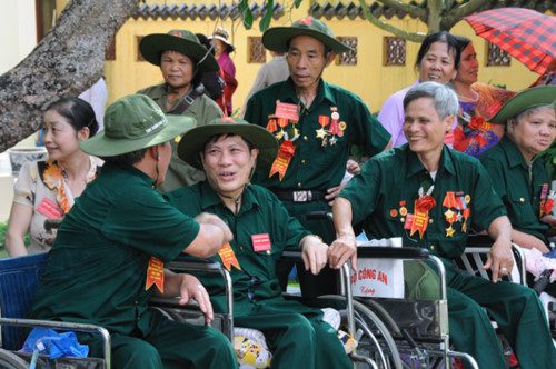 Preferential benefit for sick soldiers and their relatives in Vietnam