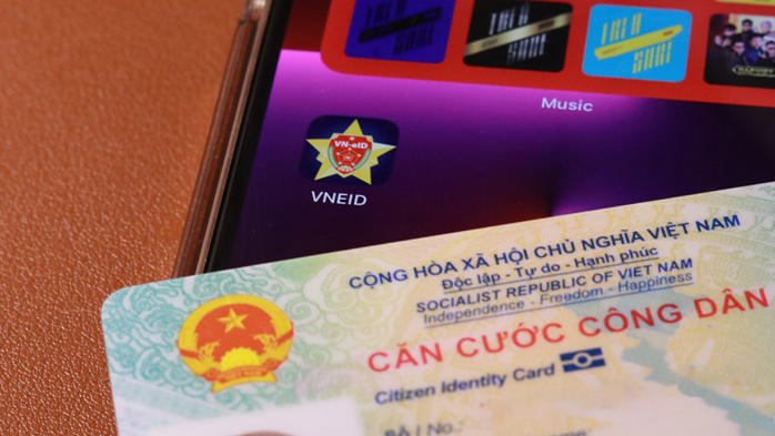 What is the age of individuals eligible to be granted access to eID accounts in Vietnam?
