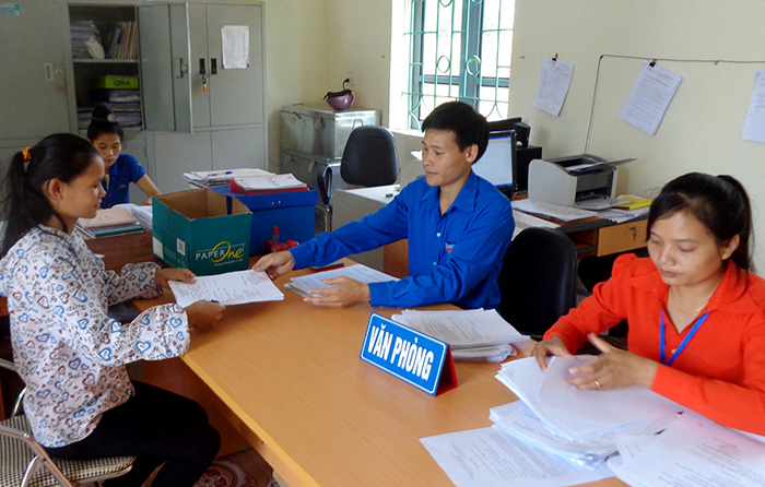 Management competence for commune-level cadres and civil servants in Vietnam