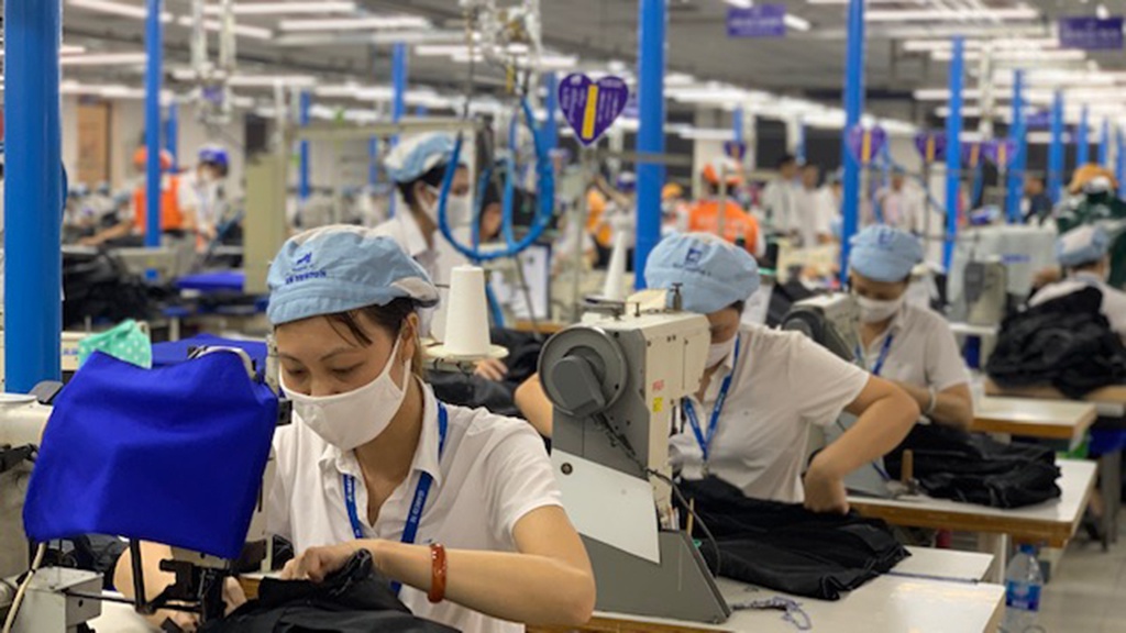 Decision 7785/QD-TLD on continuing support for unemployed workers of 1-3 million VND in Vietnam
