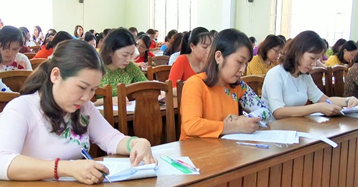 Policies for teachers who concurrently work for Unions and Associations in Vietnam