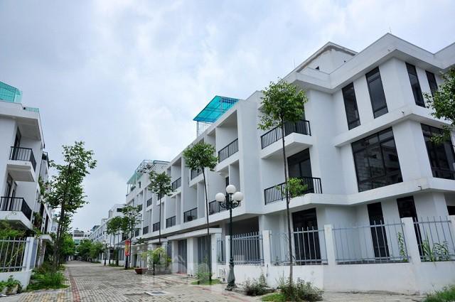 Which agency is the public housing management agency in Vietnam?