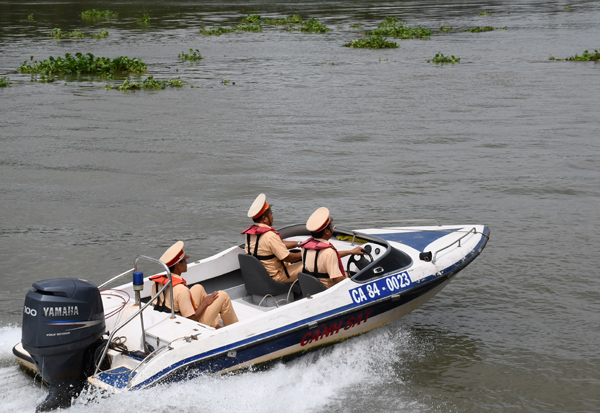 Procedures for controlling waterway vehicles in Vietnam