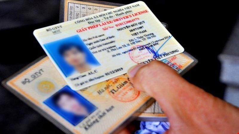 What is the validity period of driving licenses in Vietnam?