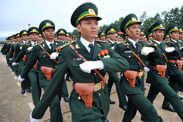 Powers to make decisions on professional servicemen, National defense workers and officials in Vietnam