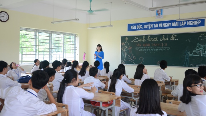 Guidance on the emulation and commendation work of Departments of Education and Training for the 2023–2024 school year in Vietnam