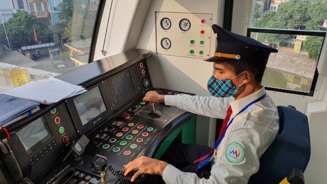 Procedures for issuing train driving licenses to train drivers on currently operating railways in Vietnam