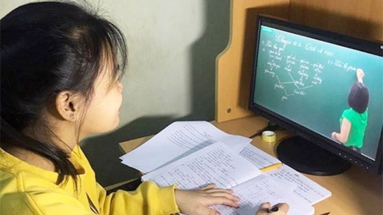 To stop the credit program for pupils and students with difficult family circumstances to buy computers online in Vietnam
