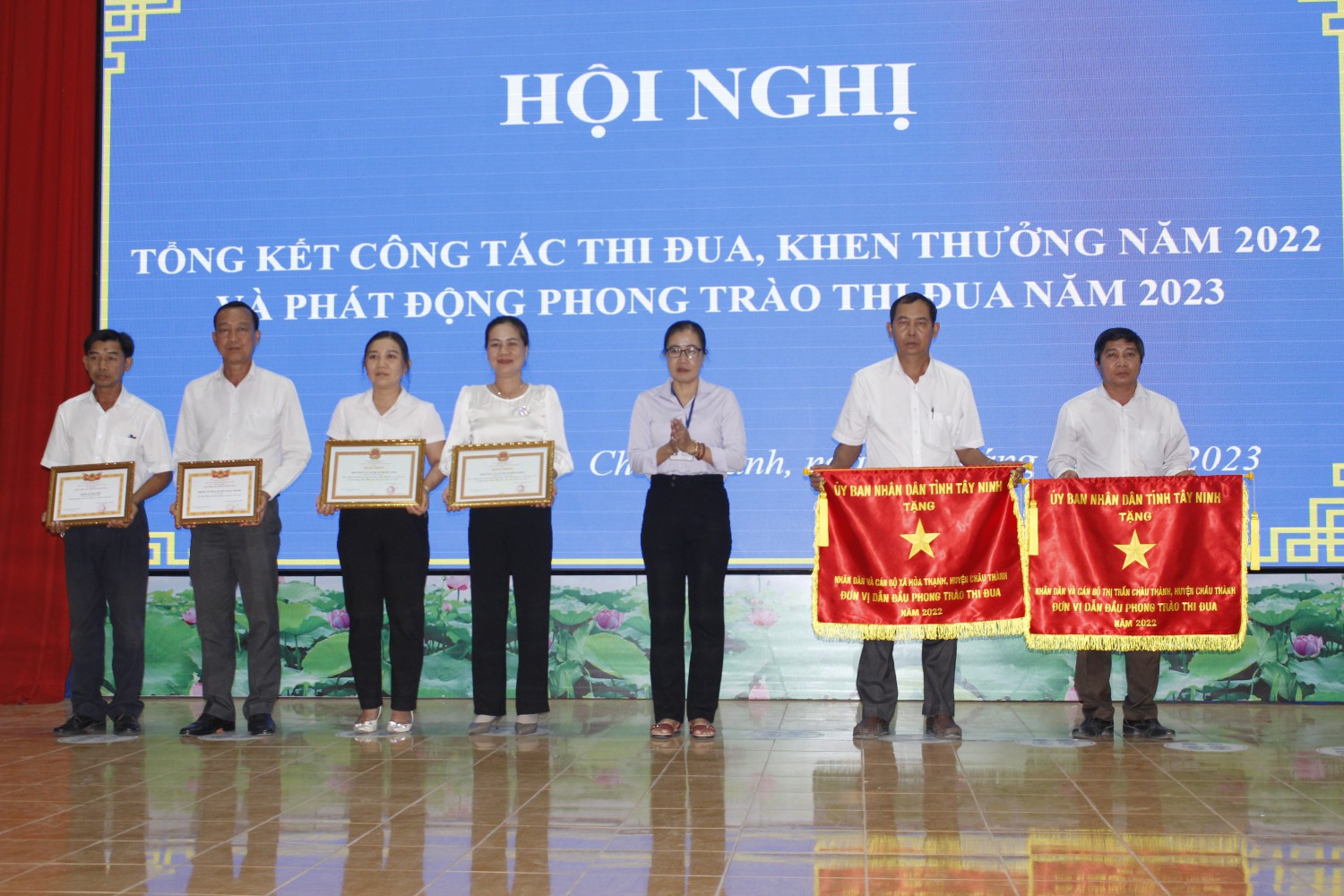 07 principles for considering emulation titles and commendation forms from 2024 in Vietnam