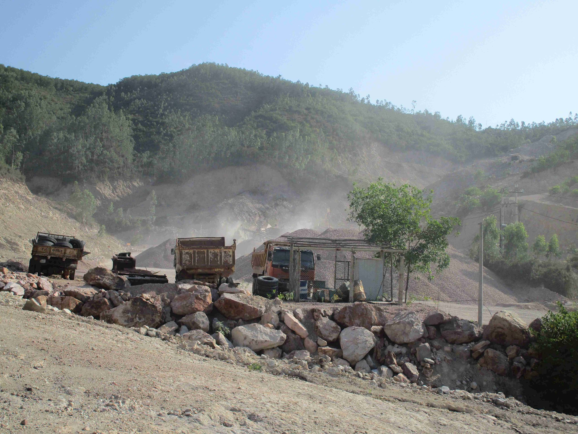 Responsibility for protection of unextracted minerals of licensed mining entities in Vietnam