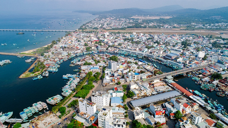 Approval of the Phu Quoc City General Planning project until 2040 in Vietnam