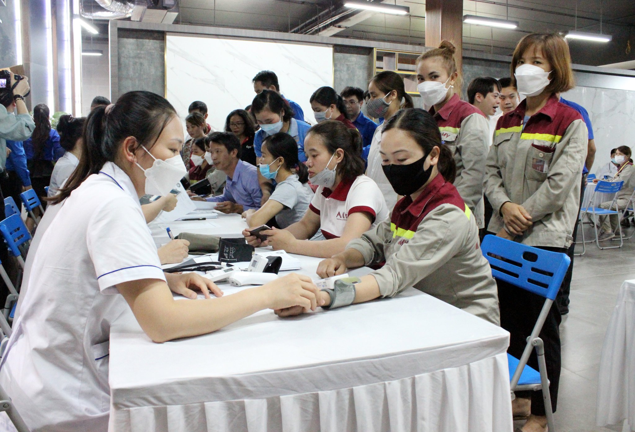 To strengthen health care for workers and prevention of occupational diseases in Vietnam