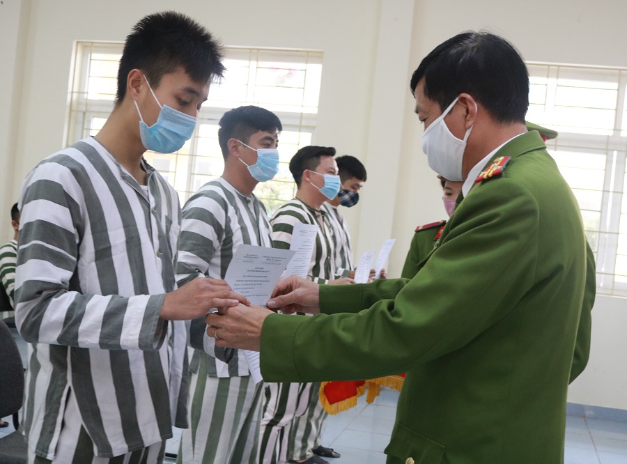 Conditions for consideration for a reduction in the term of imprisonment in Vietnam