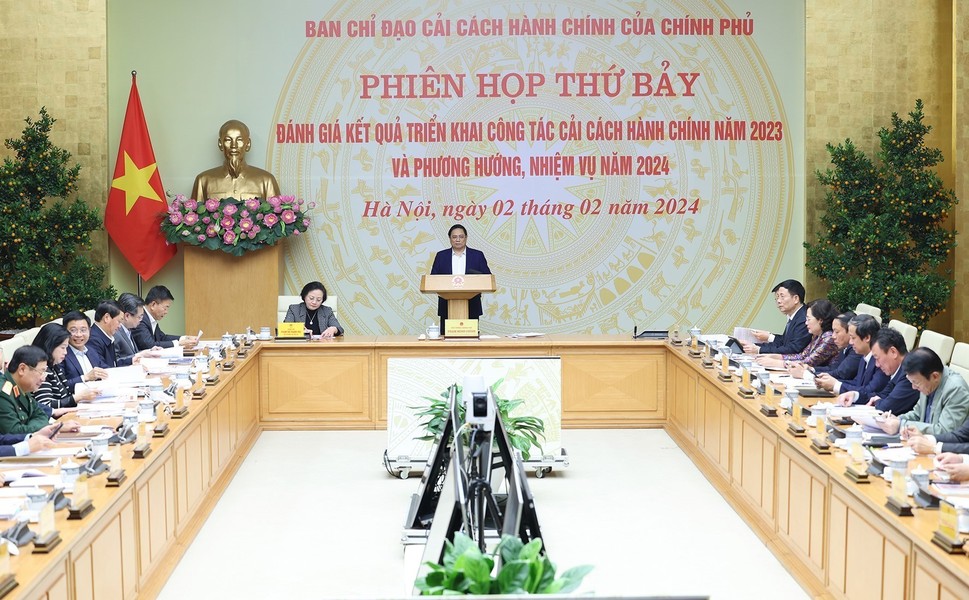 Who are the members of the Steering Committee for Administrative Reform of the Government of Vietnam?