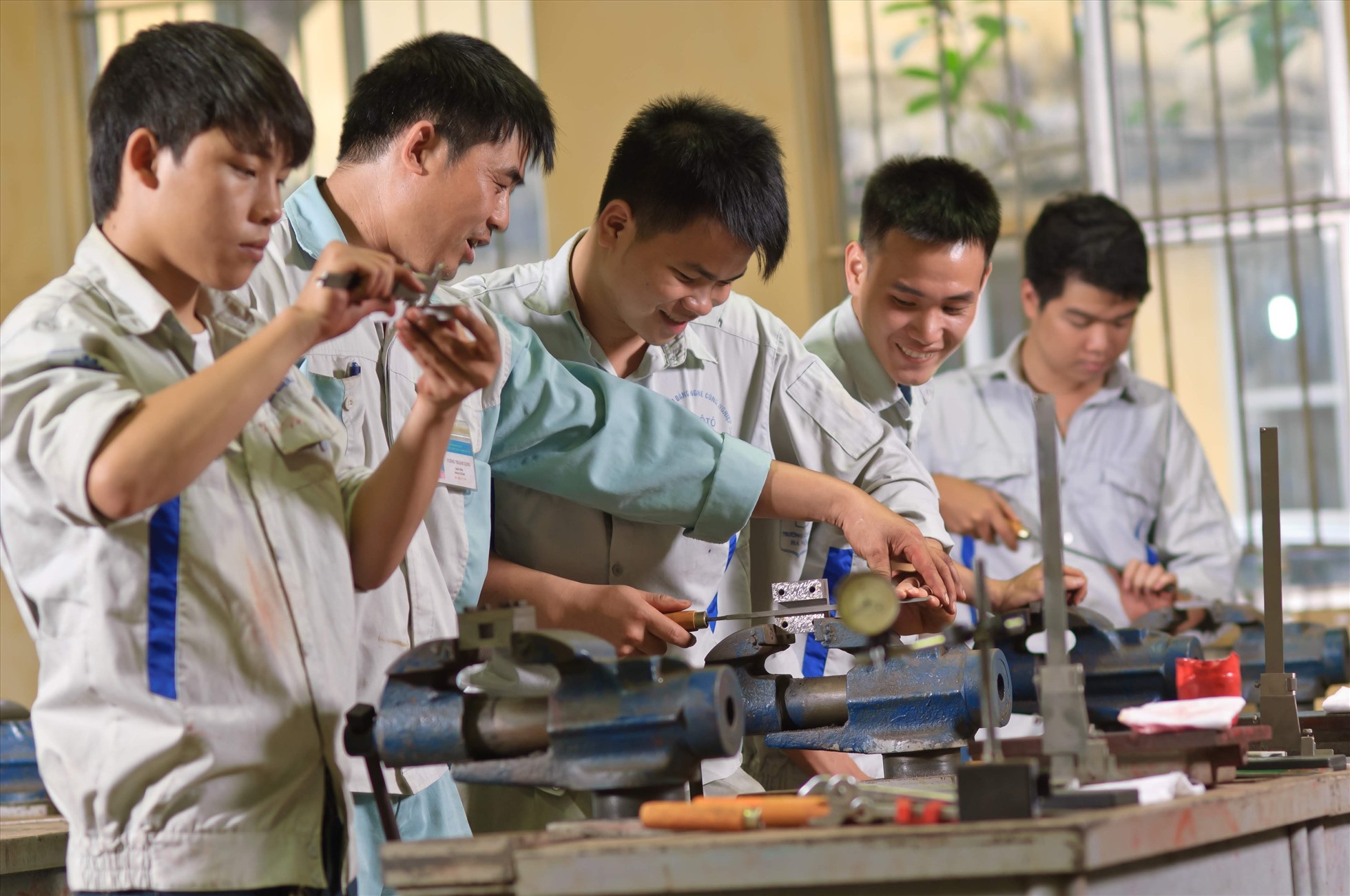 09 requirements for intermediate- and college-level vocational training programs in Vietnam as of April 5, 2024