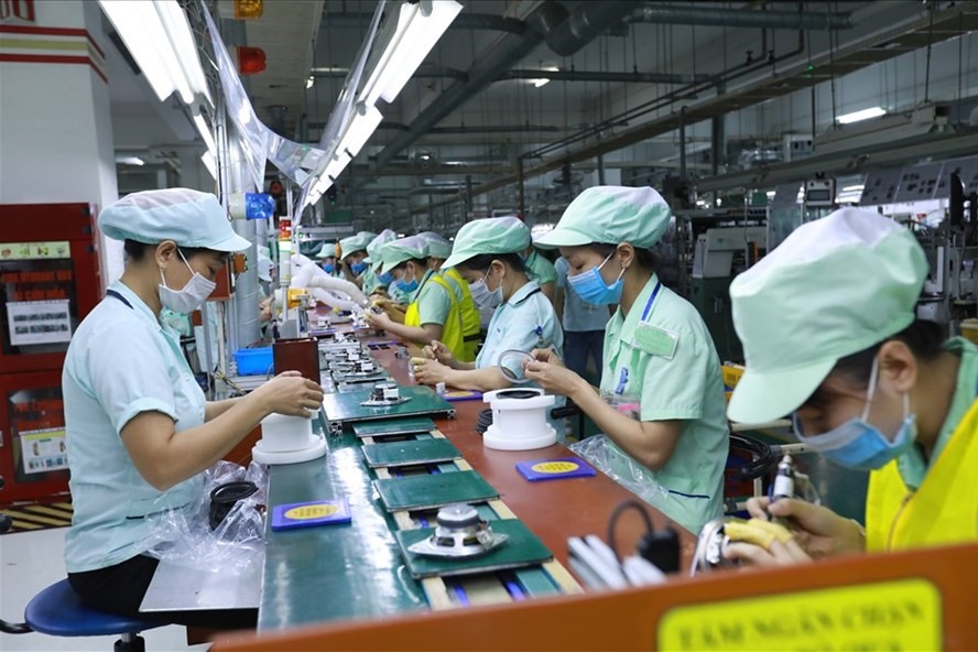 Regulations on employment security for employees after maternity in Vietnam 