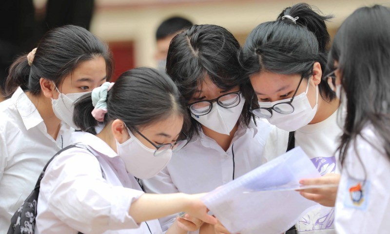 Request for handling of the use of high-tech devices for cheating in the 2024's High School Graduation Examination in Vietnam
