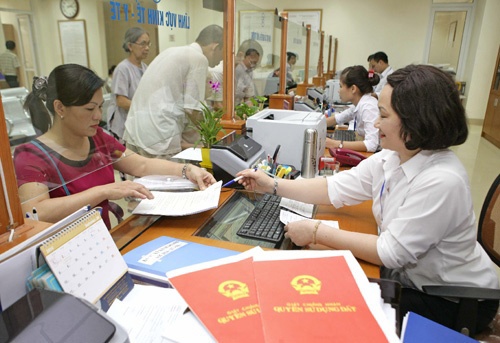 Scope of application of the allowance regime to persons receiving citizens and processing written complaints, denunciations, petitions and reports in Vietnam