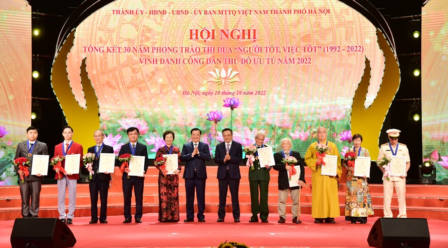 Hanoi,Vietnam issues new Regulations on awarding the title 'For the Merit to the Capital'