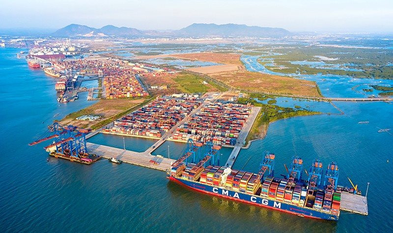 Service  Charge  Framework  for  Using  Bridges,  Wharves,  Buoys  at  Vietnam’s  Seaports