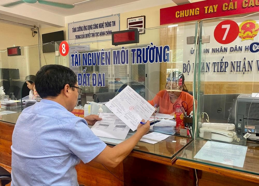 Procedures  for  first-time  land  registration  for  overseas  Vietnamese  from  August  1,  2024