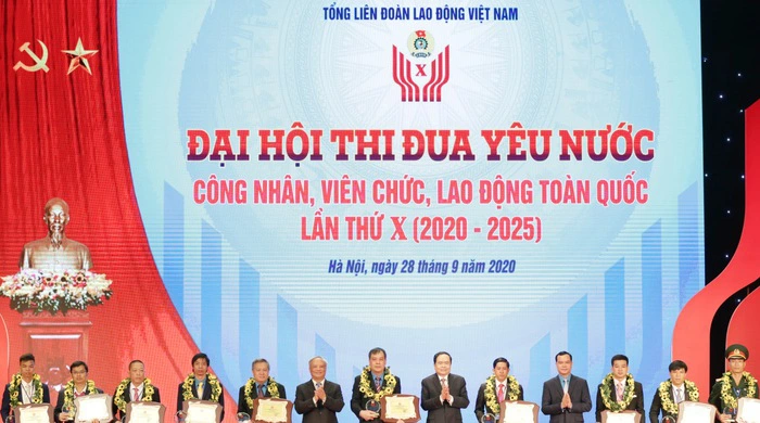 Tổ  chức  Đại  hội  Thi  đua  yêu  nước  toàn  quốc  lần  thứ  XI  vào  cuối  năm  2025