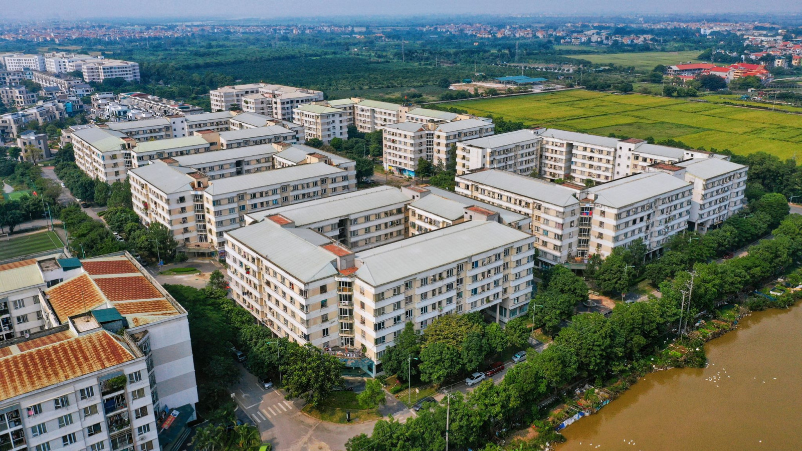 Provisions on land for the development of social housing in Vietnam in ...