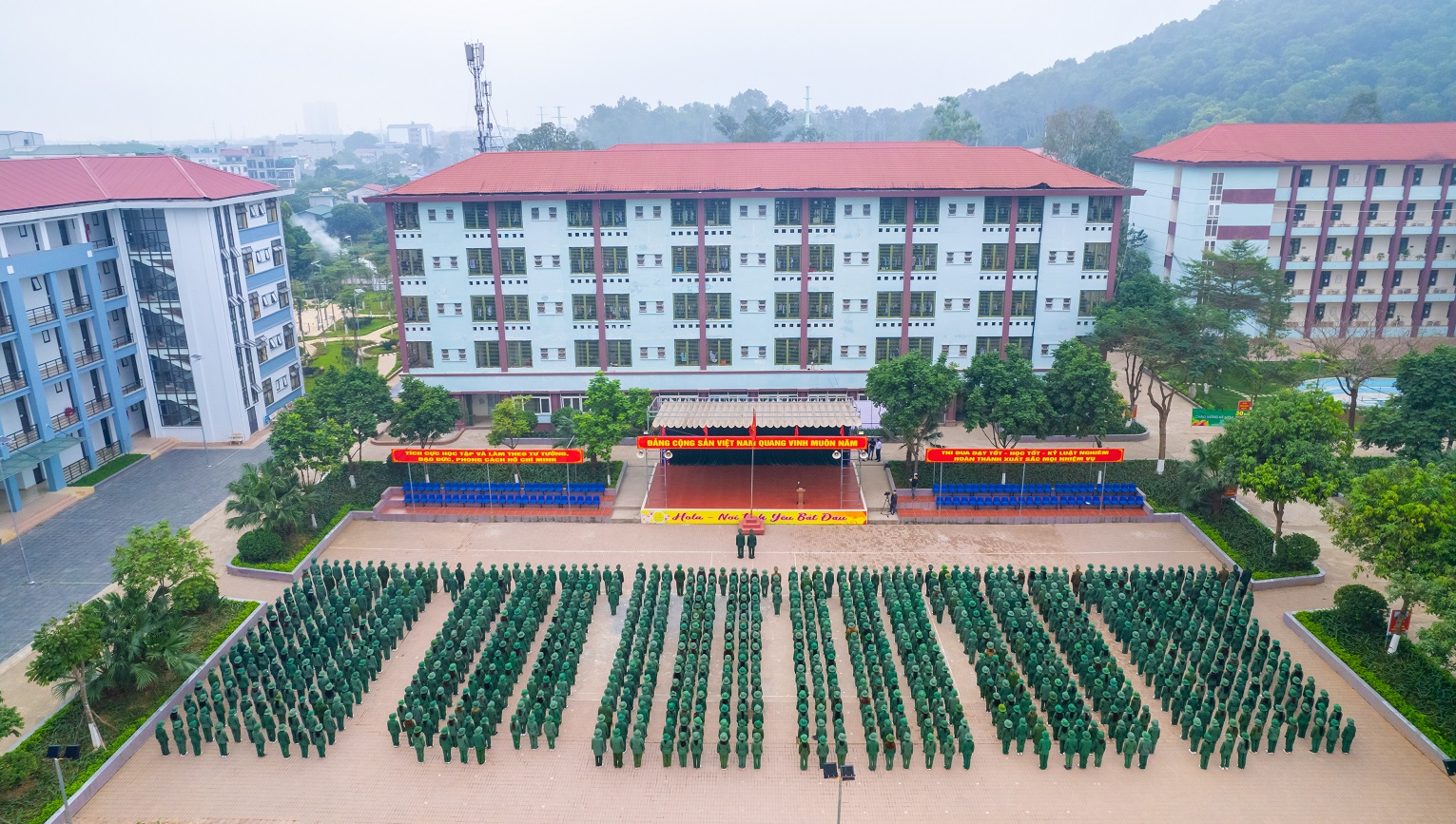 Điều kiện, thẩm quyền cấp chứng chỉ Giáo dục quốc phòng và an ninh trong cơ sở giáo dục đại học 